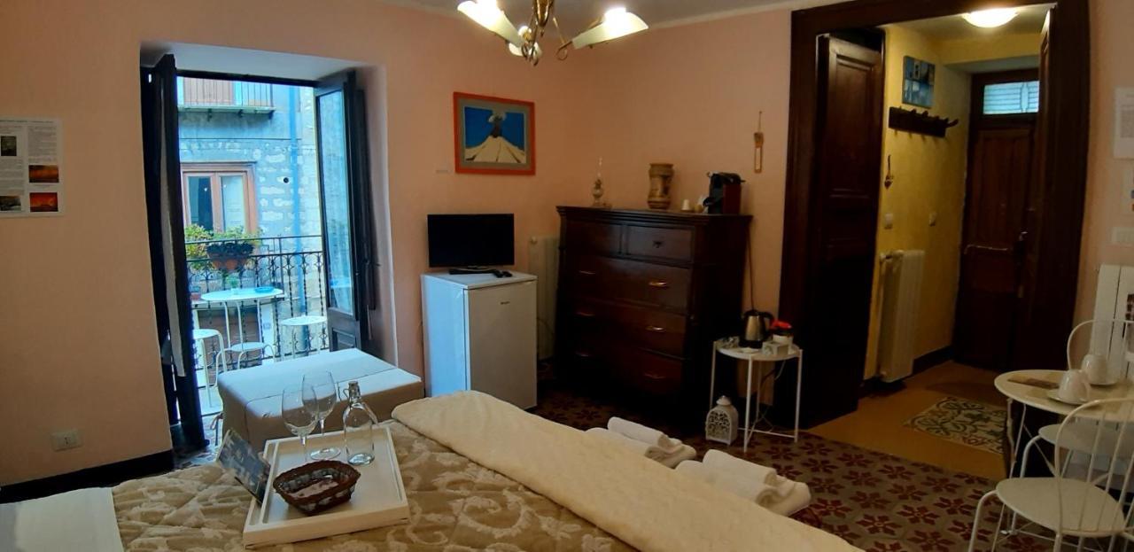 La Casa Del Pittore Di Petralia Petralia Soprana Luaran gambar