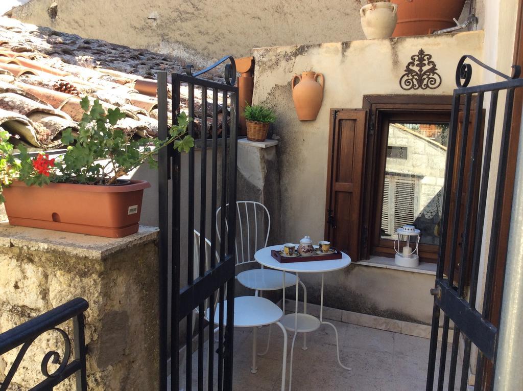 La Casa Del Pittore Di Petralia Petralia Soprana Bilik gambar